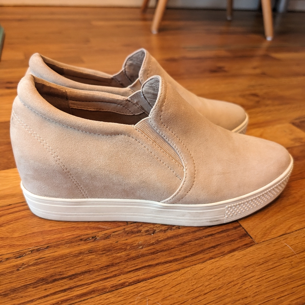 Caslon Suede Wedge Sneakers - 8.5 M